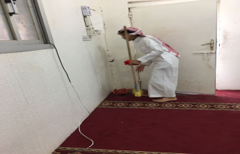 نادي نماء التطوعي ينظف المساجد تحت شعار ( مساجدنا أولى )